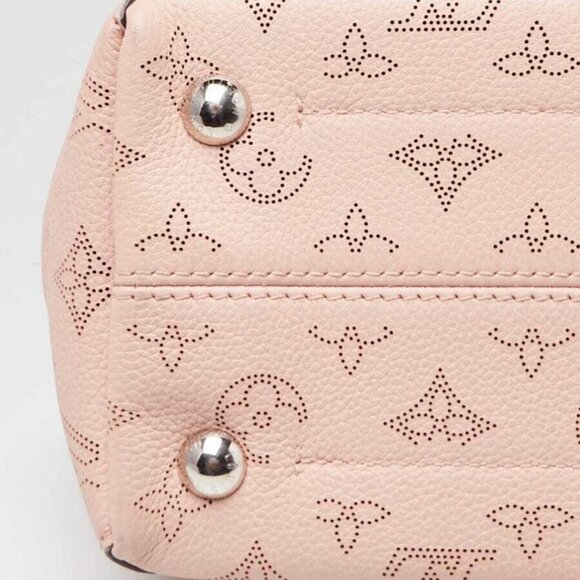 Louis Vuitton Magnolia Monogram Mahina Leather Hina PM Bag w/o Strap - Picture 5 of 12